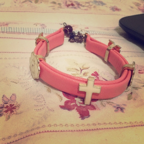 Bracelet - Picture 1 of 3